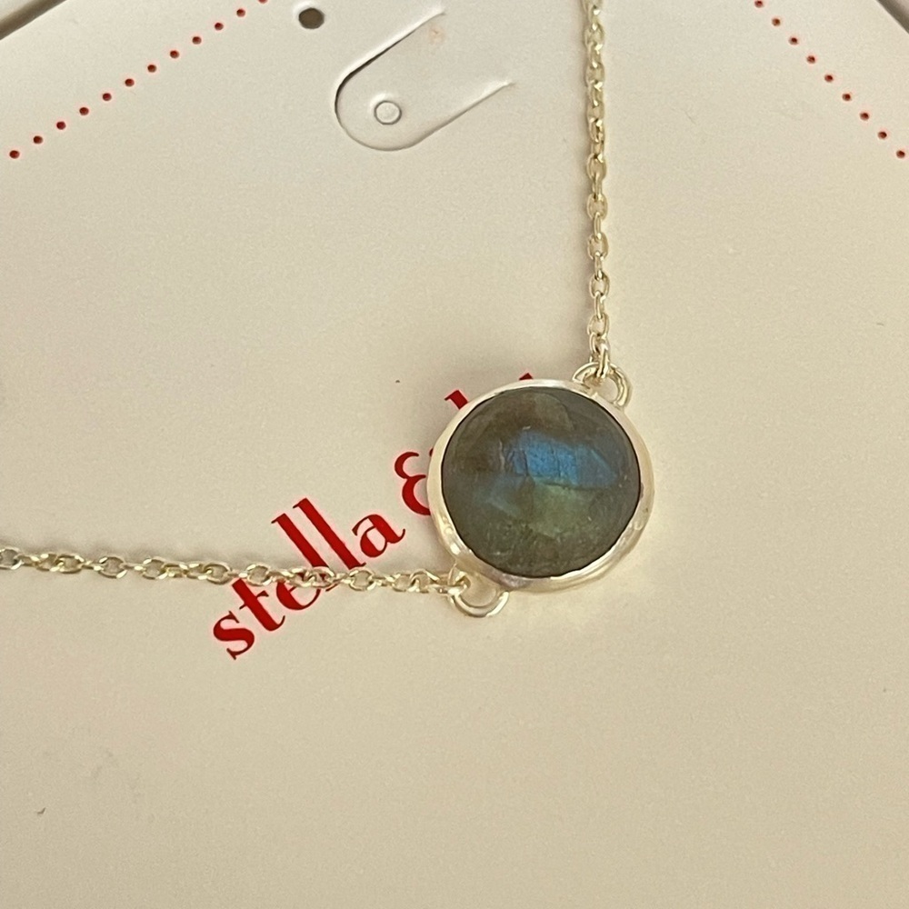 New Stella & dot labradorite maya bracelet - Picture 2 of 8